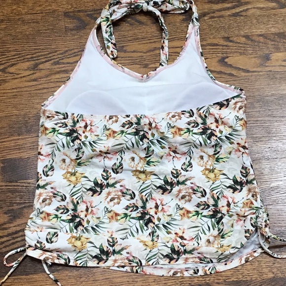Two Piece Halter Tankini Size M/L - Picture 7 of 9
